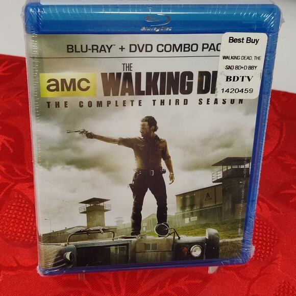 Walking Dead Season 3 Blu ray DVD Combo NEW Sealed - Picture 1 of 11